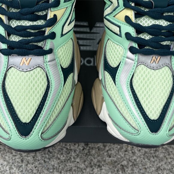 New Balance Women Sweetgrass Deep Ocean running shoes - Picture 3 of 7